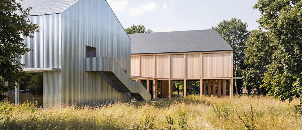 Industribyggnad i samspel med landskapet